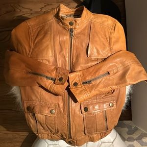 Banana Republic cognac 100% leather bomber jacket